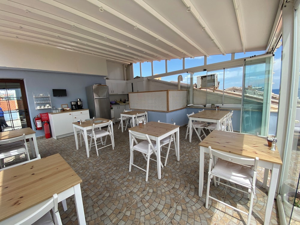 Alicante Hotel 35/48