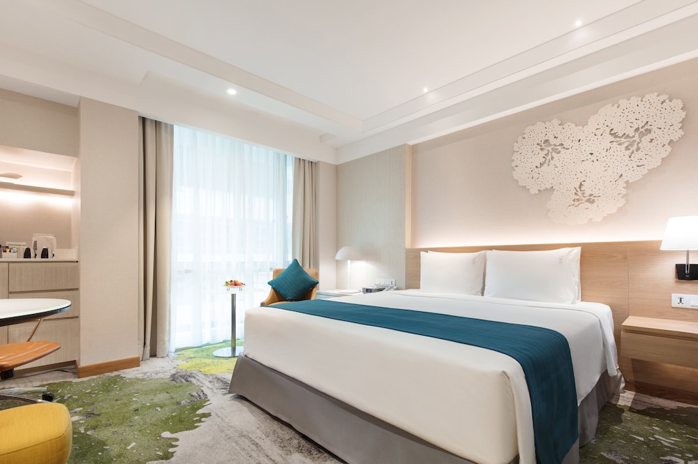Holiday Inn Bangkok Hotel 23/76