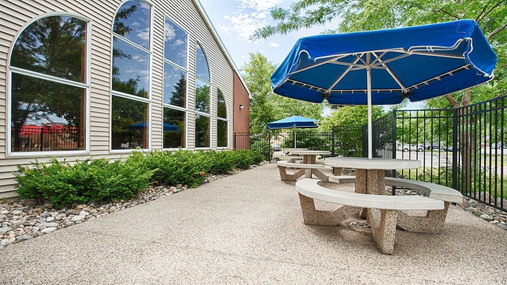 Best Western Alexandria Inn 4/33
