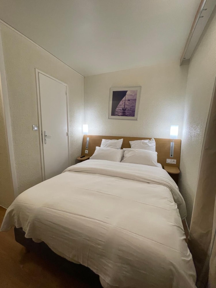 Room, Double Bed