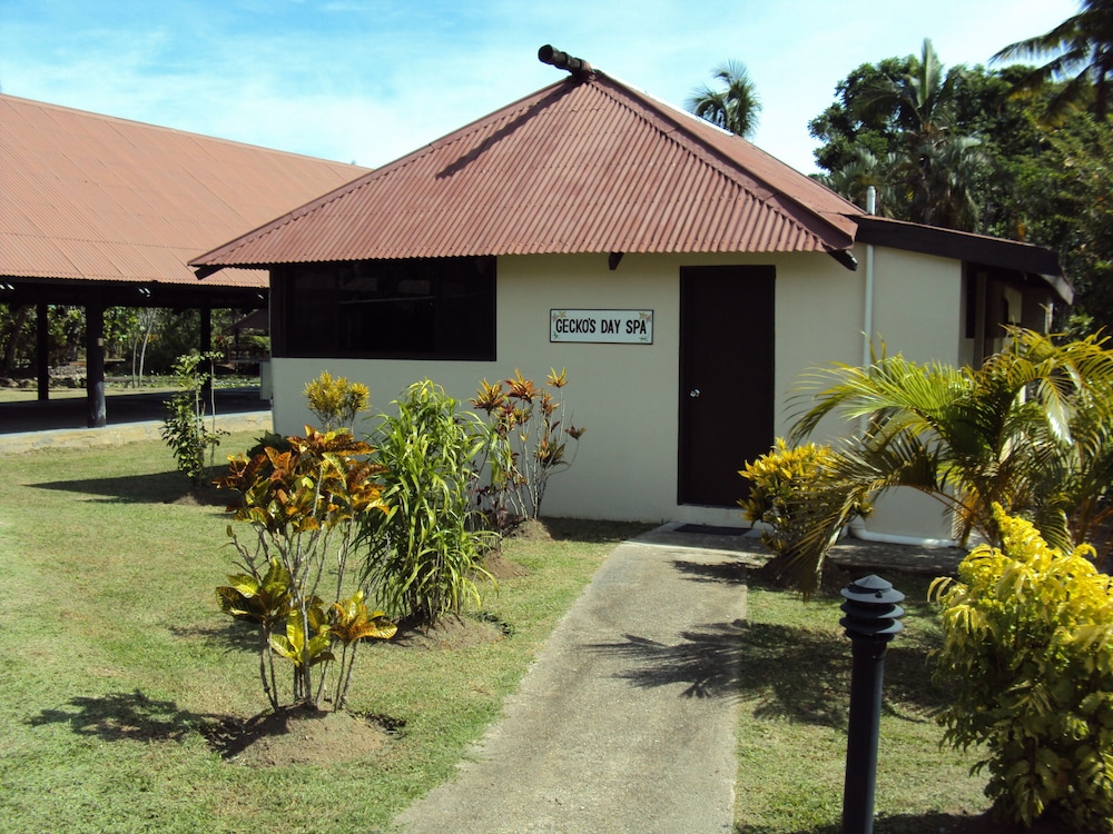 Gecko S Resort 30/37