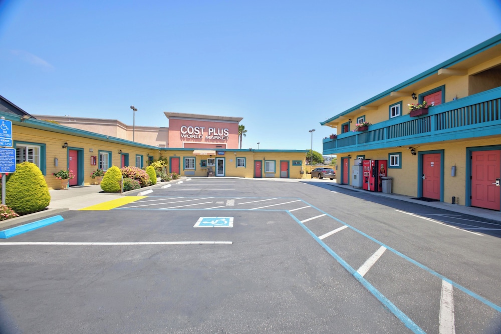 Seaside Inn 34/50