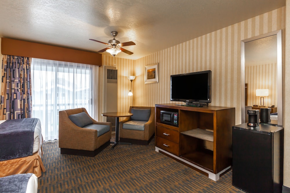 Harbor House Inn 26/50