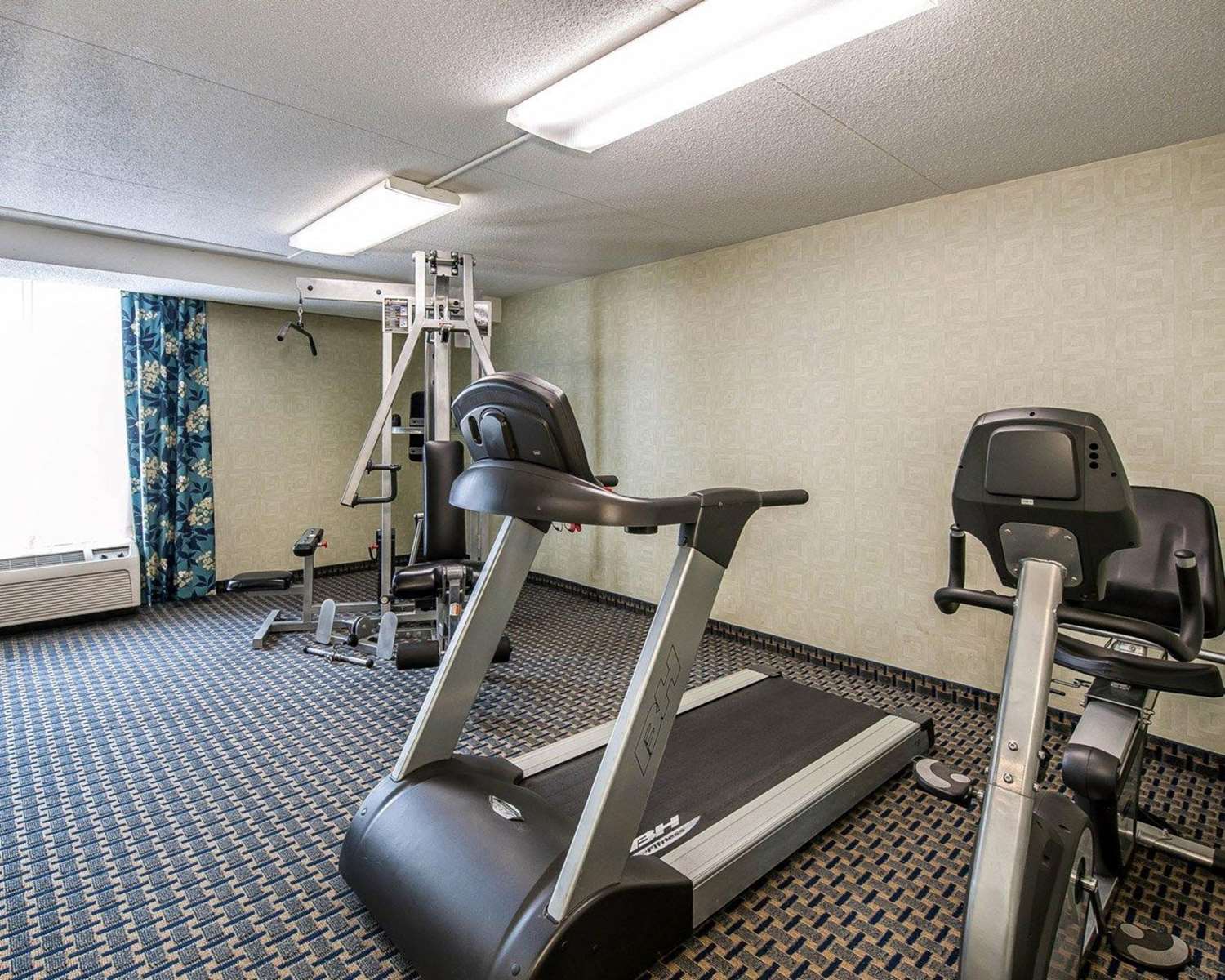 Quality Inn Terre Haute University Area 23/31