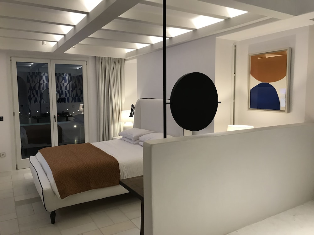 Porto Mykonos Hotel 31/69