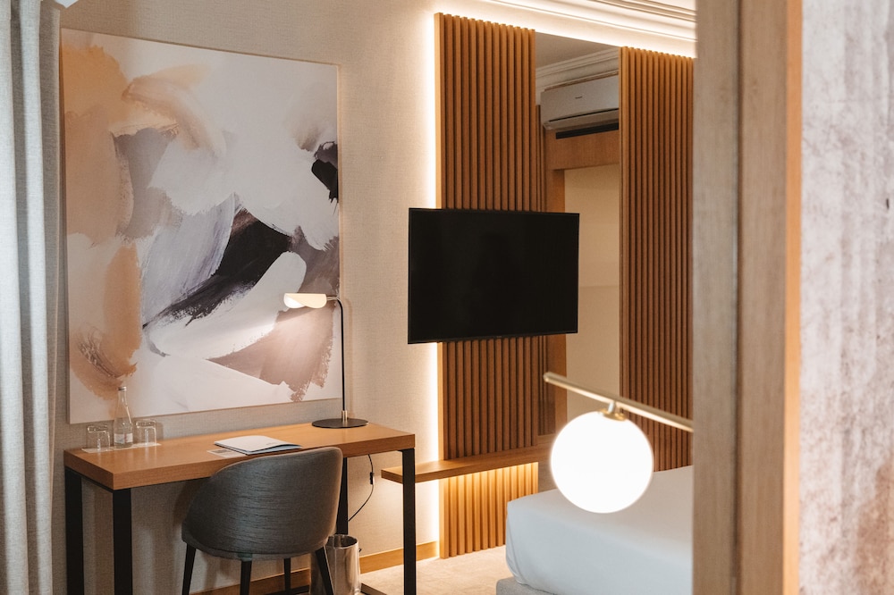 HOTEL CIDNAY 43/51