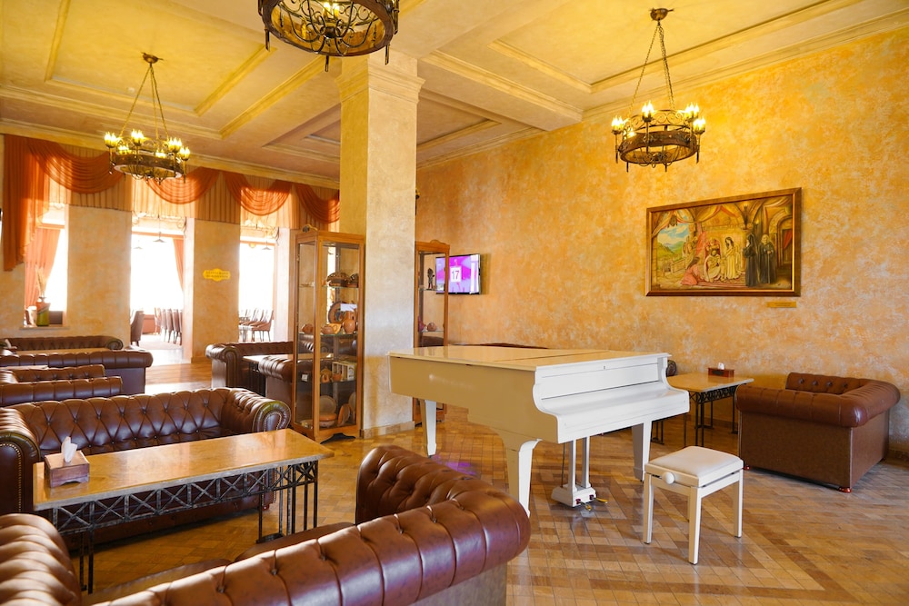 CAUCASUS HOTEL 55/74
