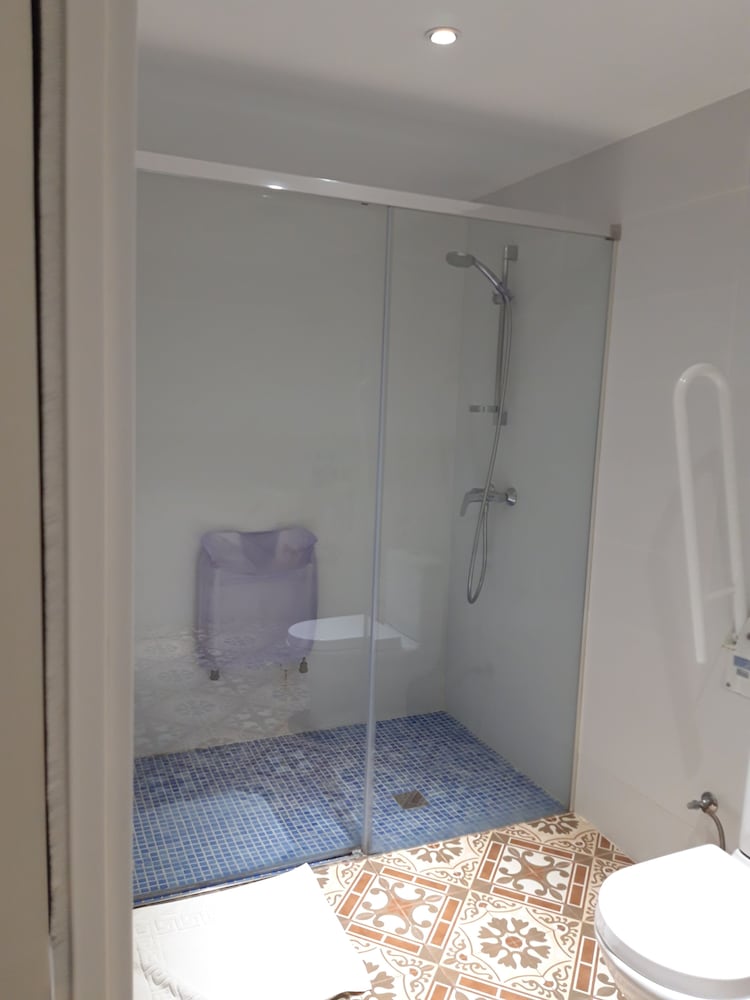 Hostal Nova 60/64