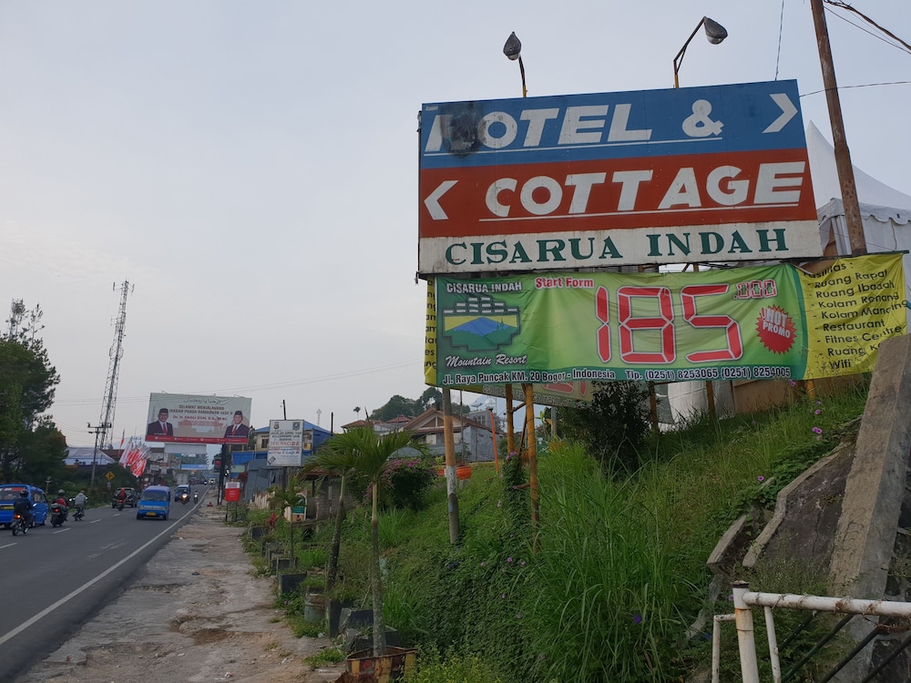 Hotel Cisarua Indah 30/36