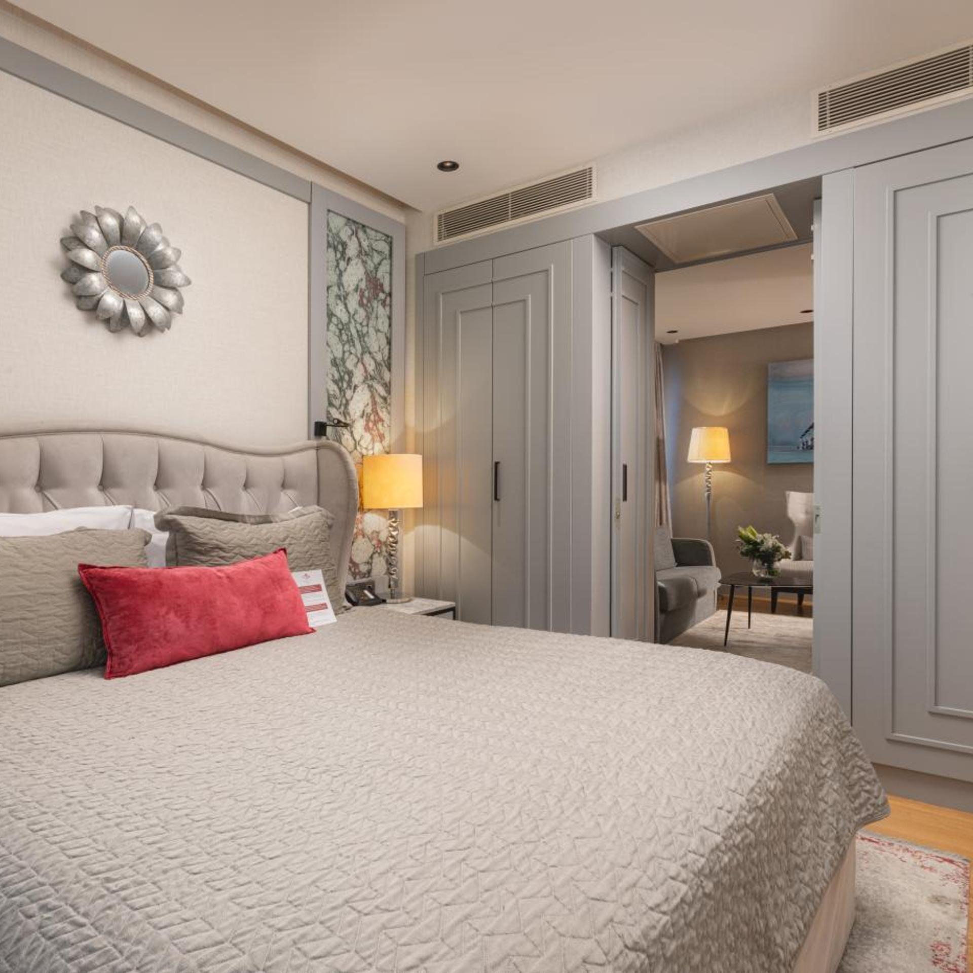 1+1 Taksim Suite