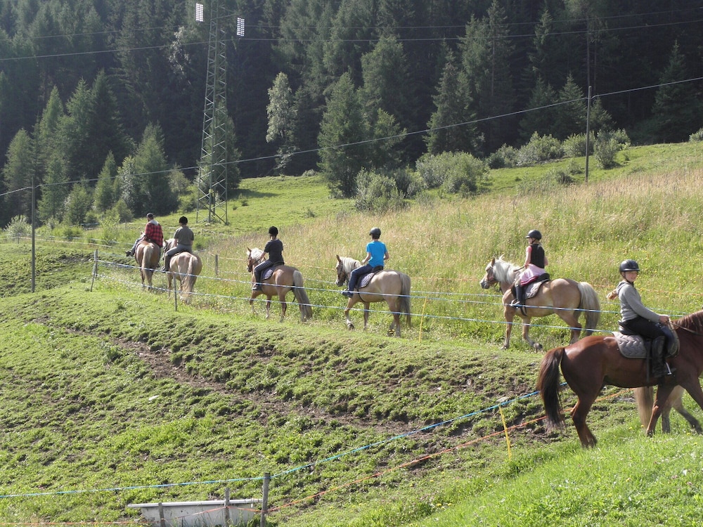 Sporthotel Kalcherhof 44/49