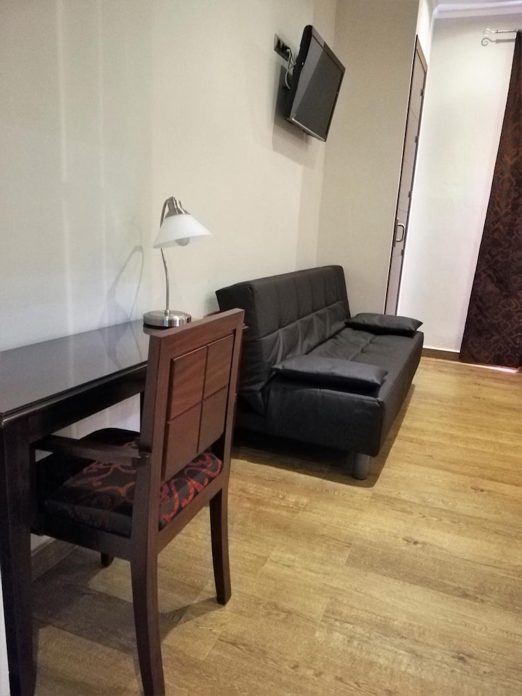 LB Lebrija Hotel & Terrace 51/65