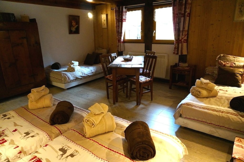 Hotel Au Coin Du Feu Chilly Powder 63/78