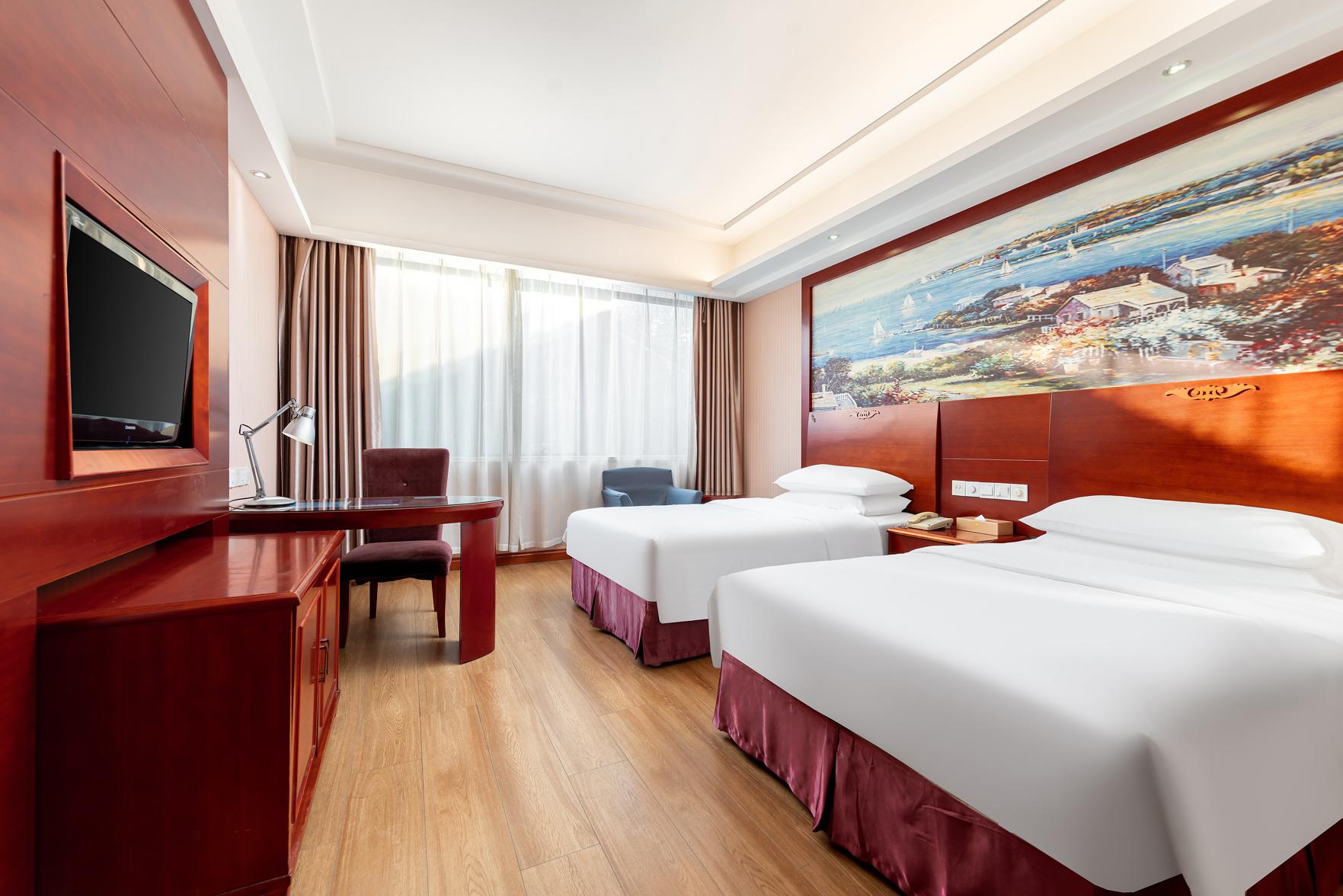 Standard, Twin Beds