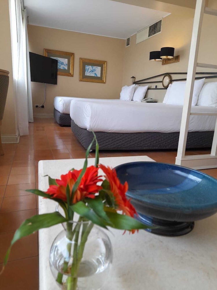 Suites Del Bosque 55/73