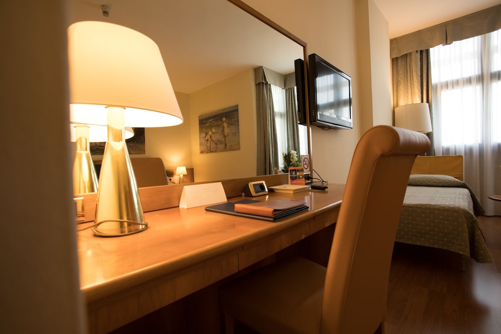 iH Hotels Milano Eur - Trezzano sul Naviglio 40/44