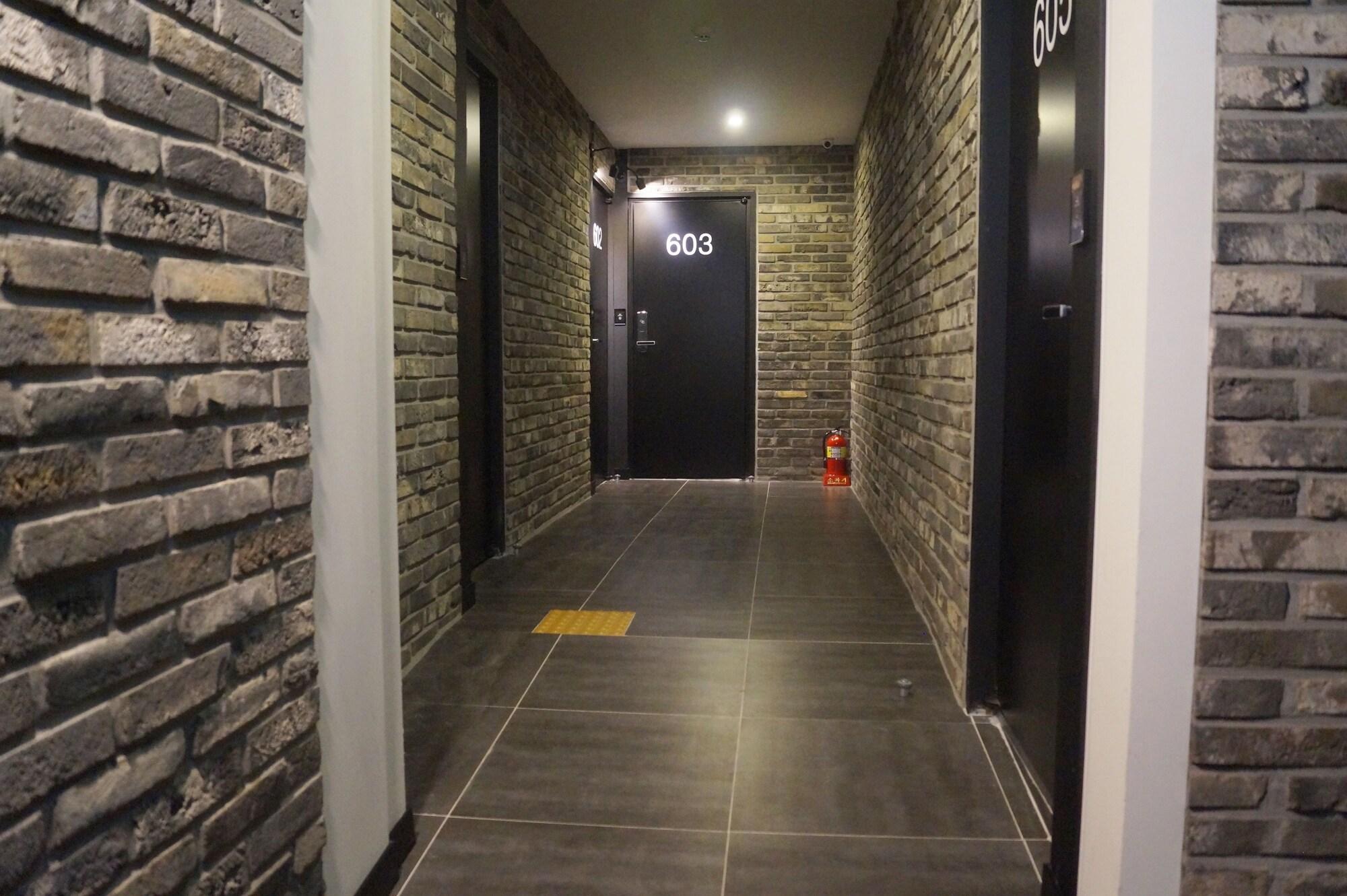 Design Hotel Xym 33/44