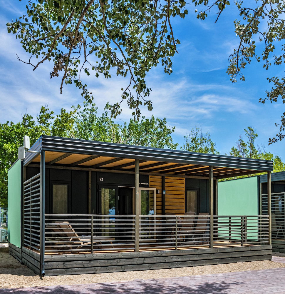 Mobile Homes Camp Galeb 6/82