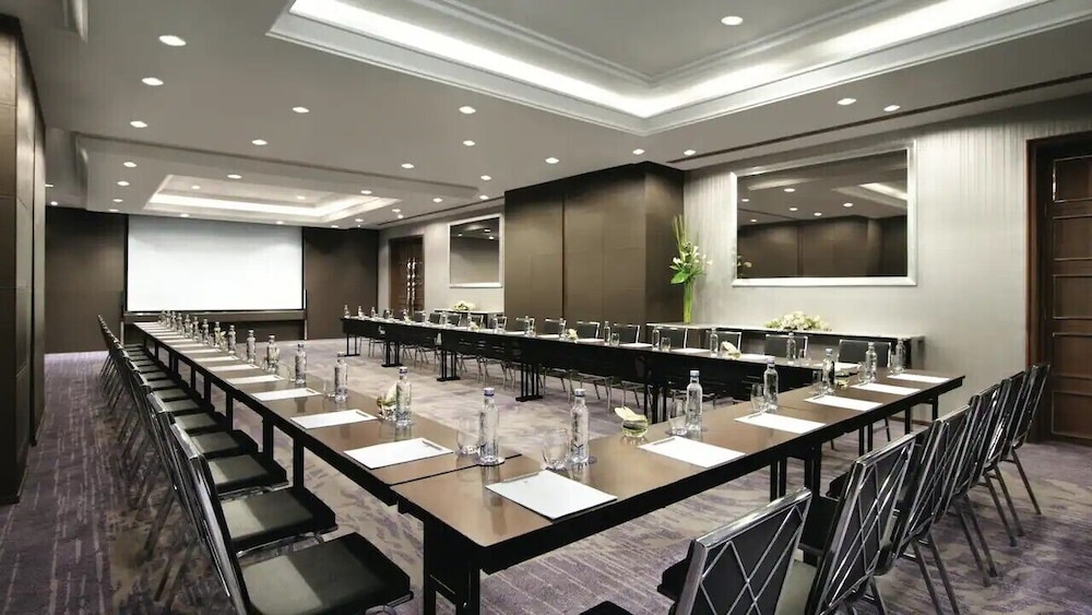HYATT REGENCY GURGAON 63/70