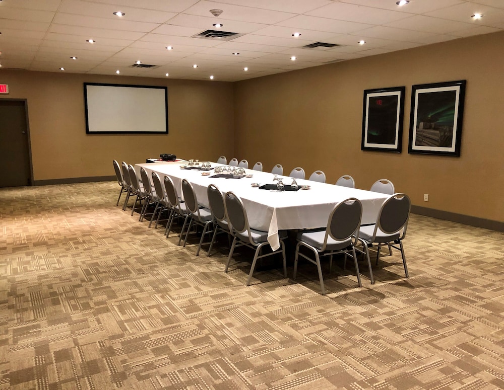 Ramada By Wyndham Northern Grand Hotel Conference Centre 45/58