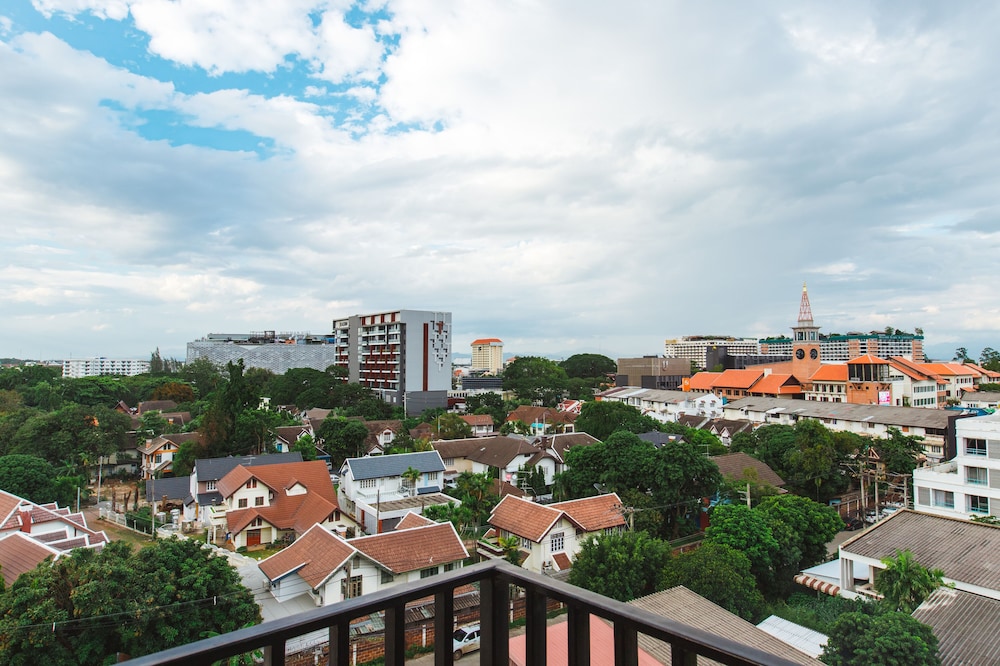 SANAE HOTEL CHIANG MAI 6/50