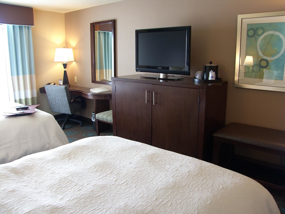 Hampton Inn & Suites Lincoln - North East I-80 18/71