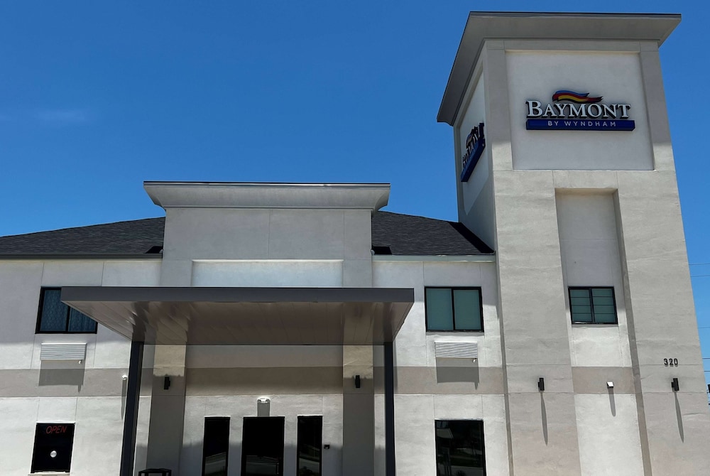 Baymont by Wyndham Freeport Texas 1/50