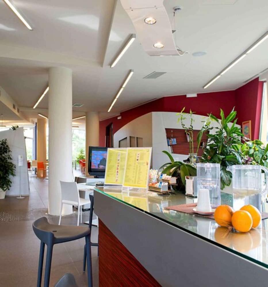 Ibis Styles Catania Acireale 7/75