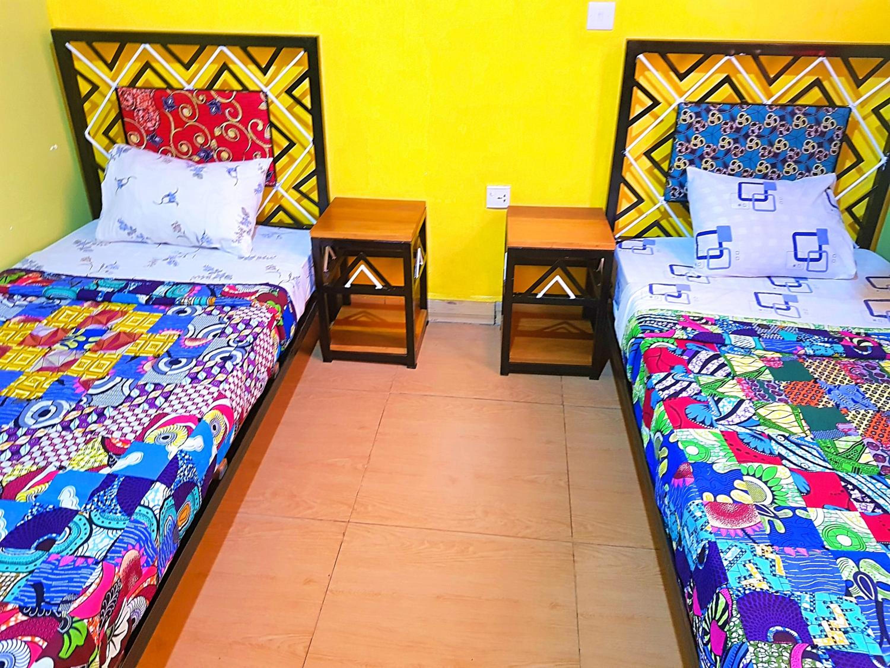 غرفة بسرير مزدوج أو سريرين منفصلين بحمام مشترك، Yambi Guesthouse 2/5