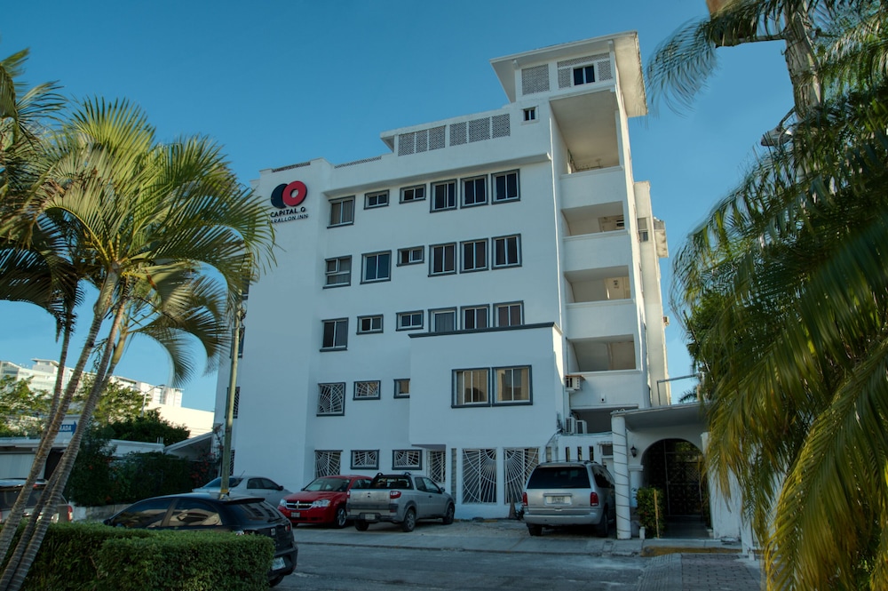 Capital O Farallon Inn