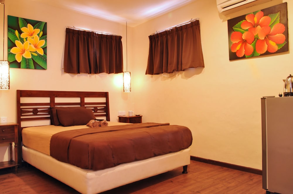 Deluxe, Queen Bed