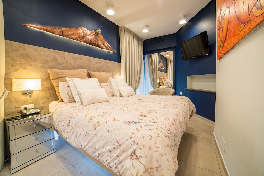 Junior Suite, Multiple Beds