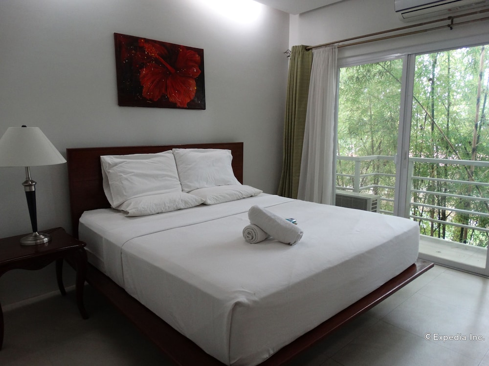 Greenspace Palawan Hotel 7/44