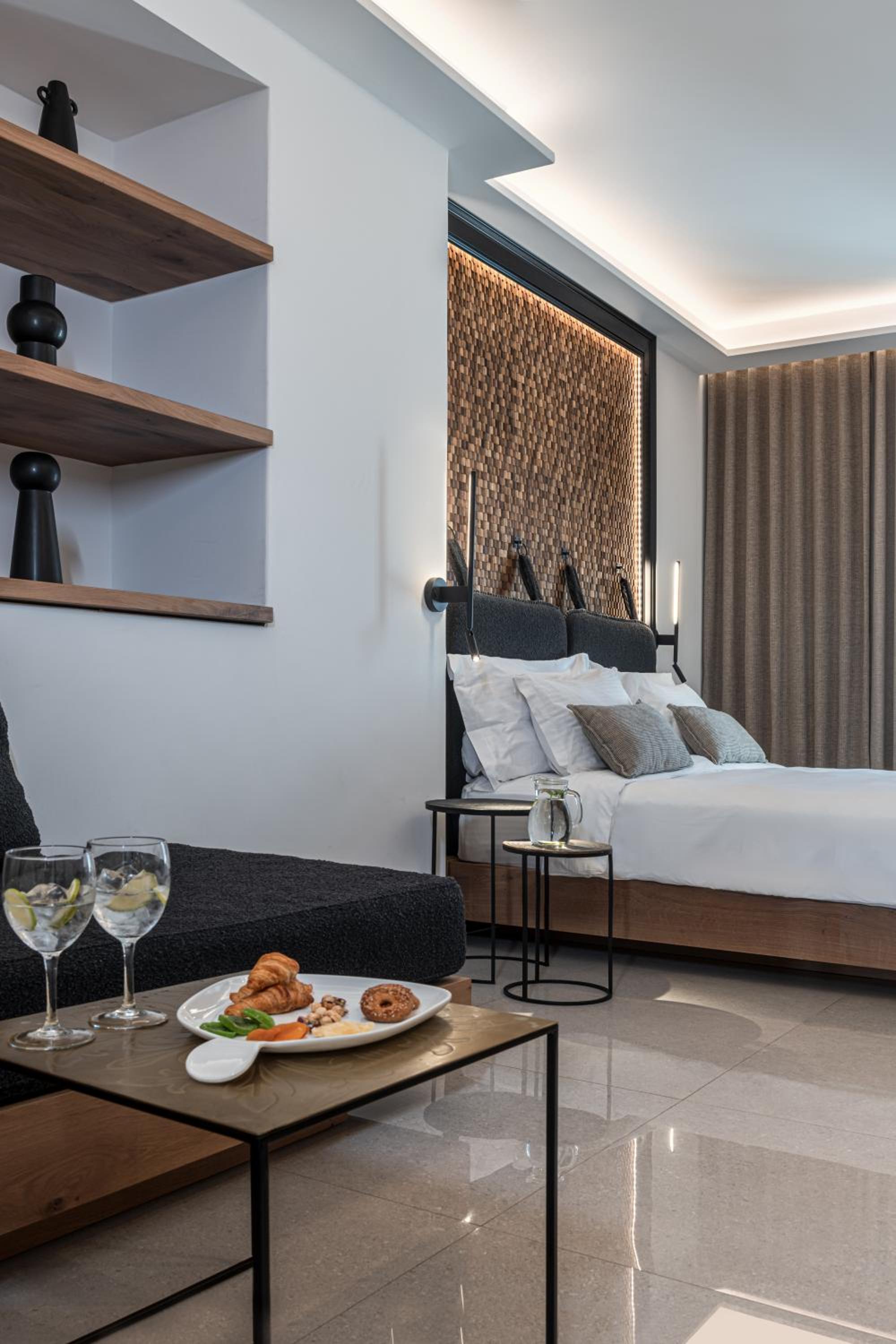 Junior Suite, Lateral Side Sea View