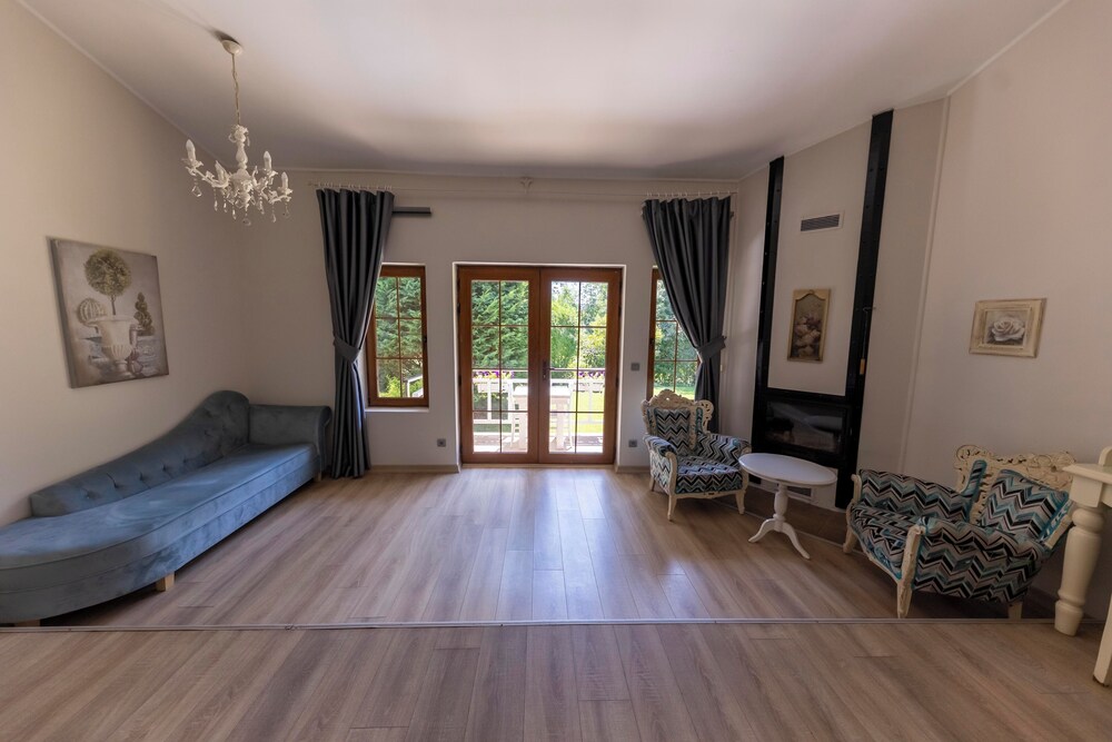 Village Park Resort Spa 20/50