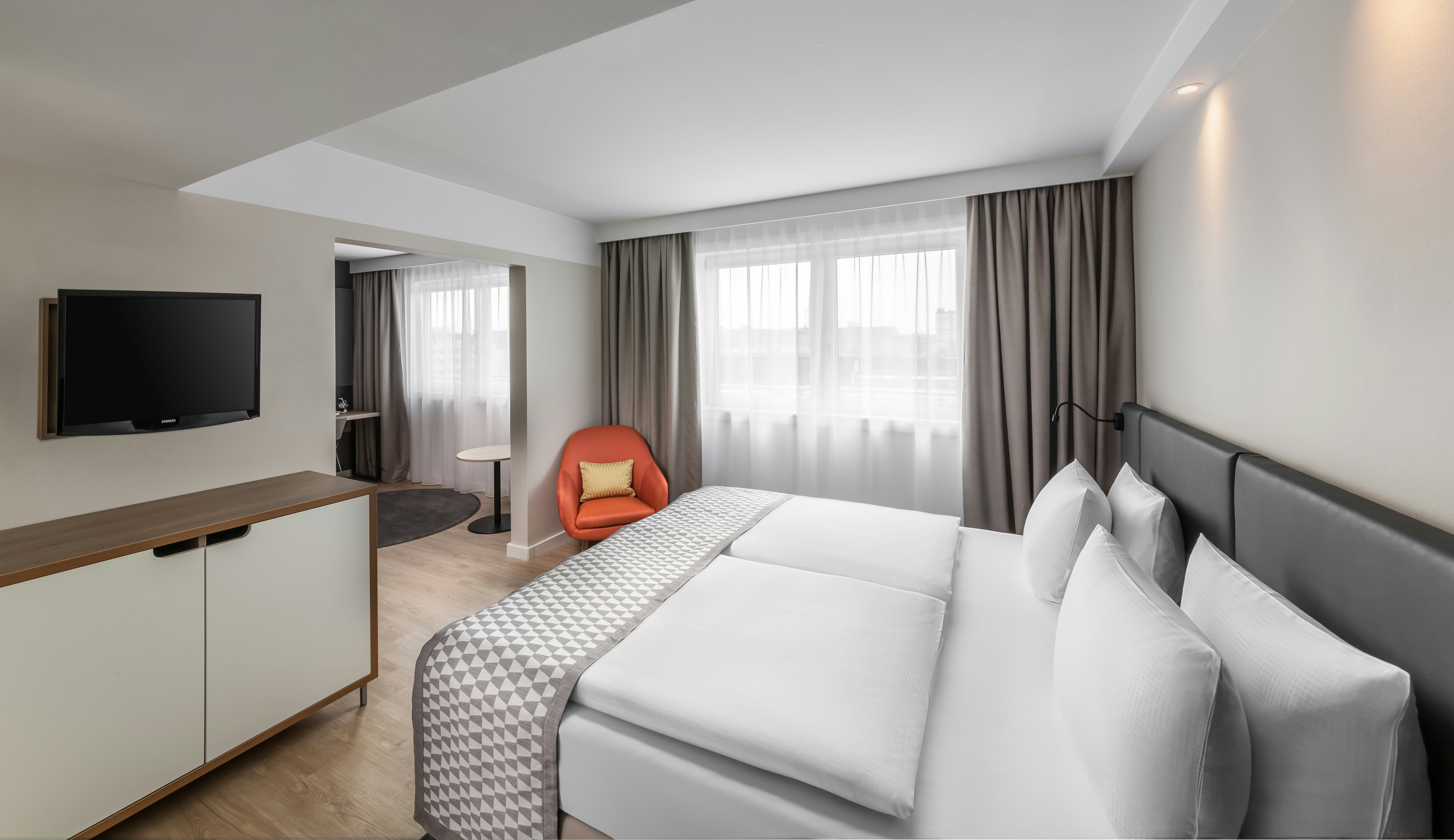 Business, Double Bed