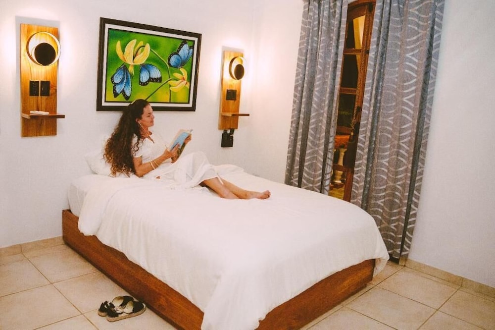 Hotel Villabosque 24/73