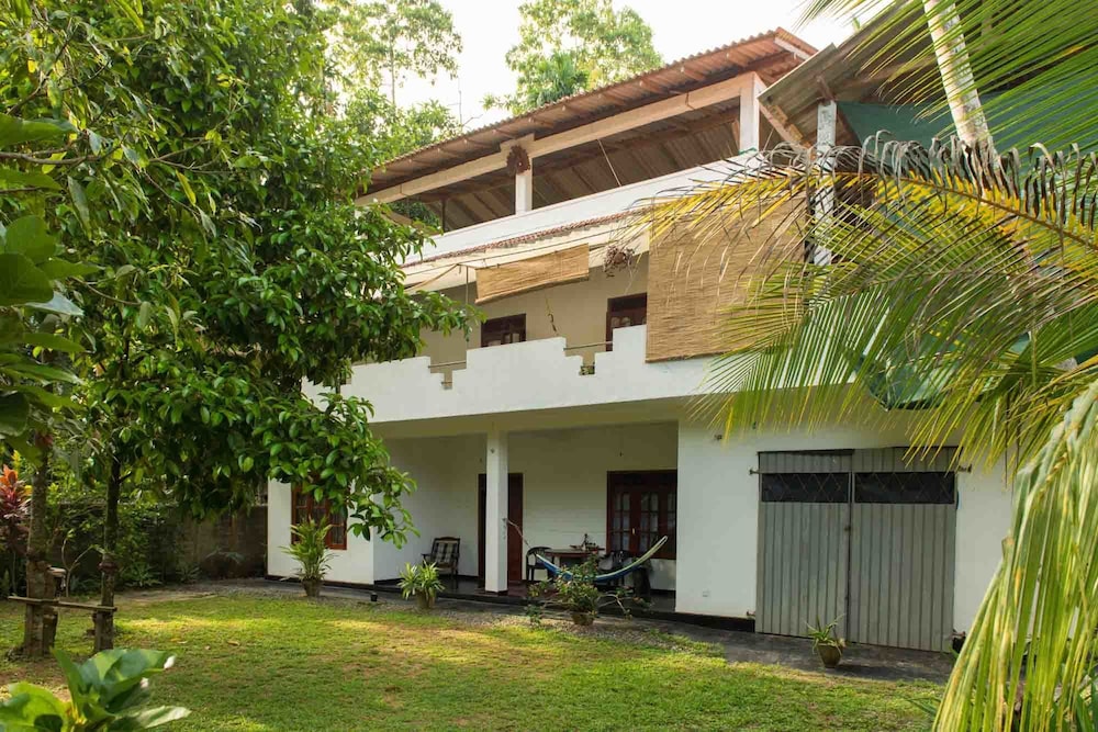 Jungleside House 40/50