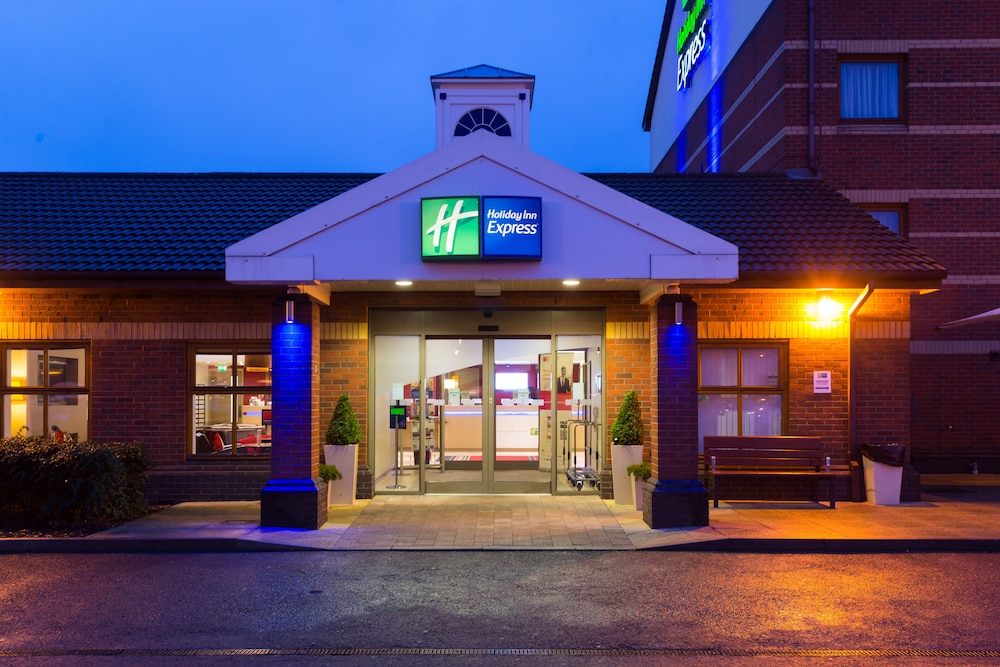 Holiday Inn Express Derby Pride Park 2/38