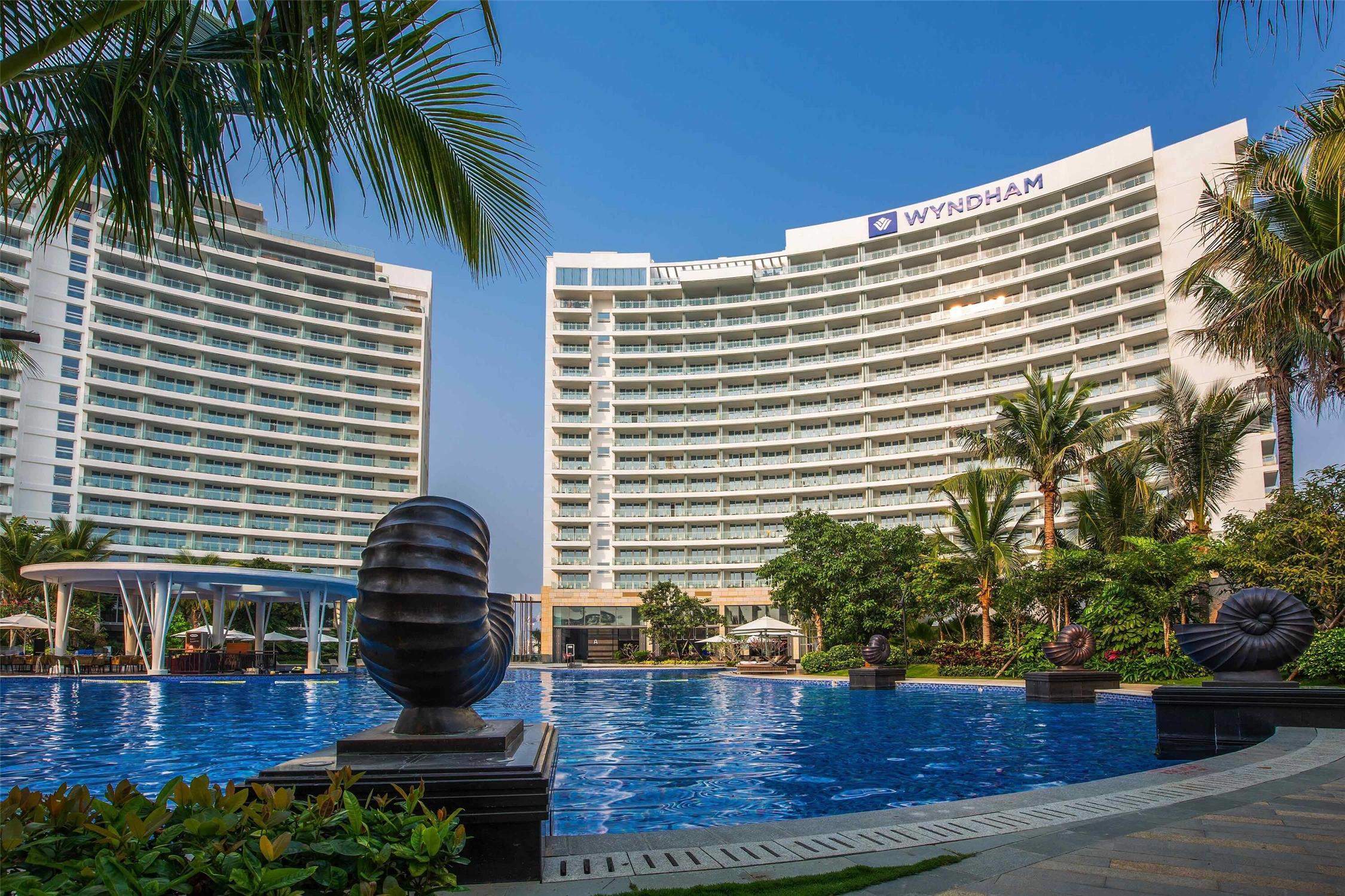 Wyndham Sanya Bay 42/43