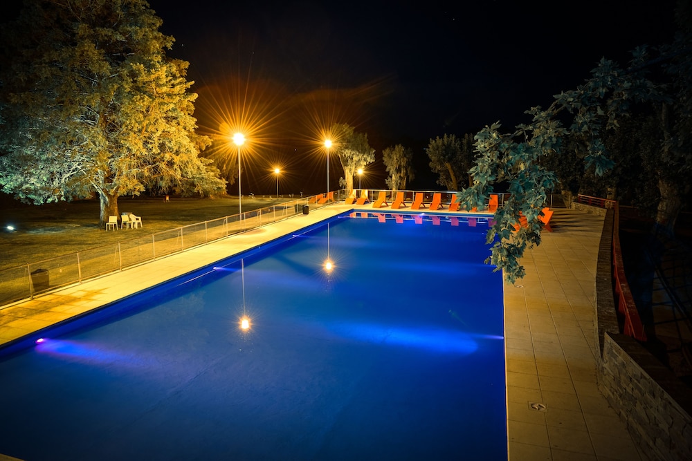 AMERIAN VILLA DEL DIQUE 24/27