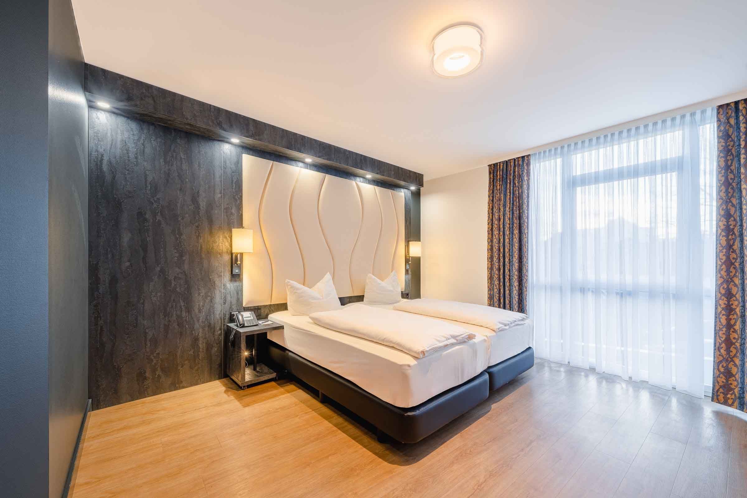 COMFORT, DOUBLE BED