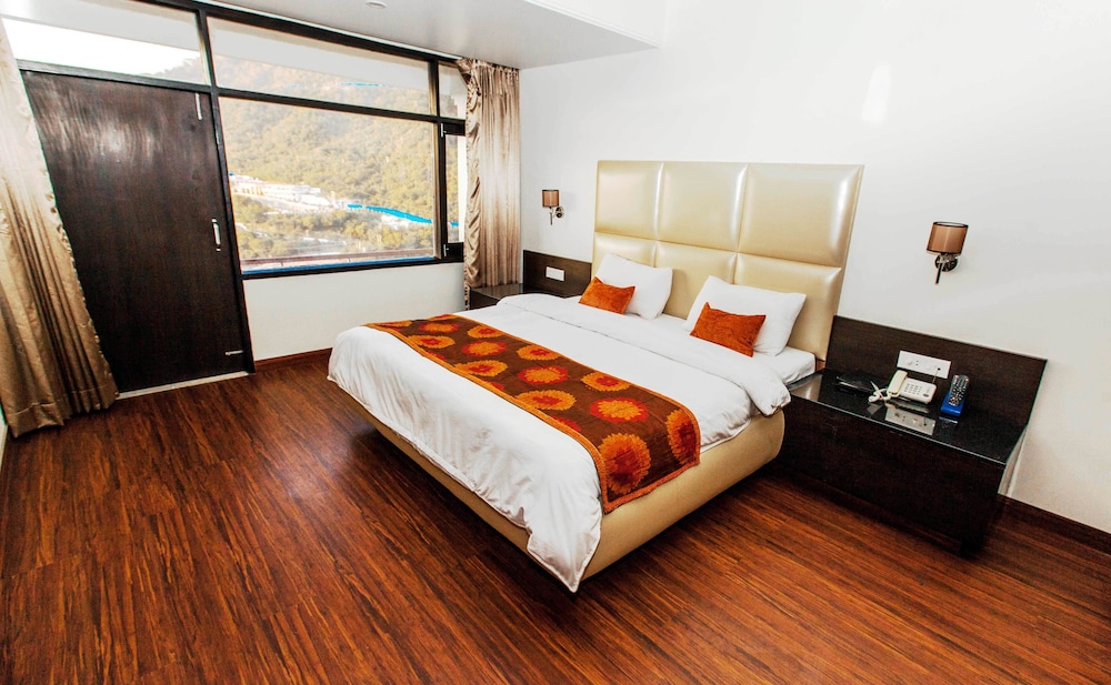 Hotel Subash International 13/50