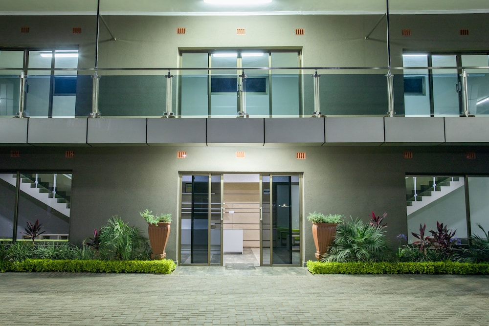 Fallsway Suites photo1