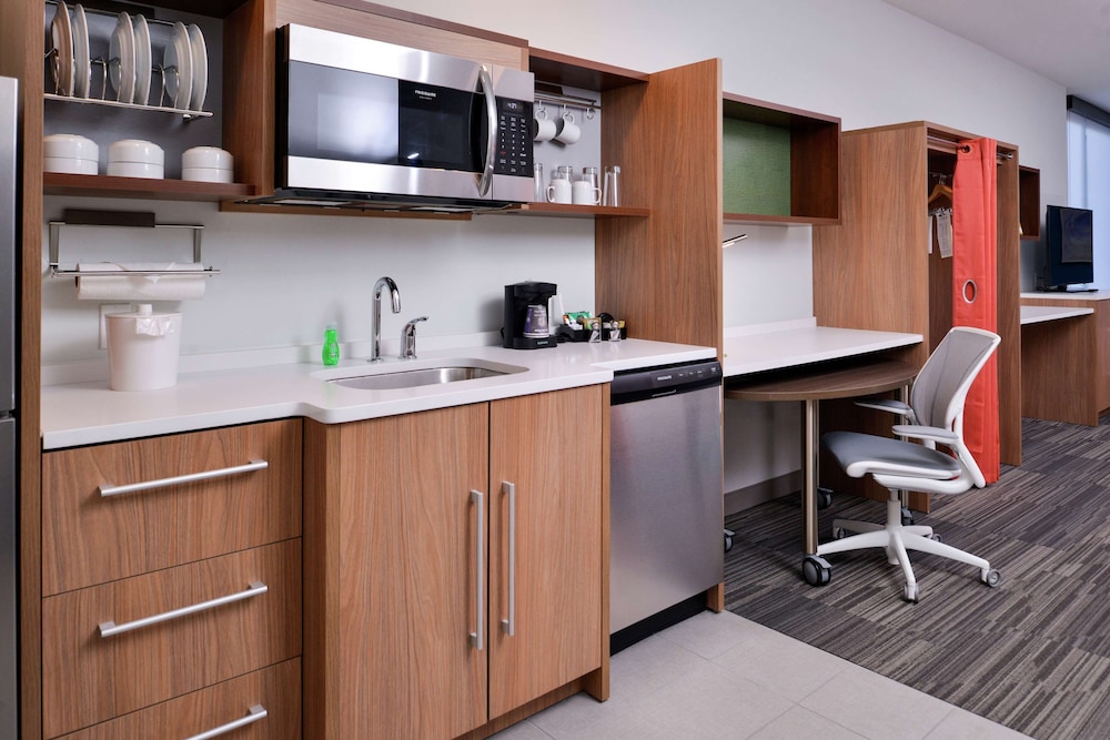 Home2 Suites By Hilton Tampa Downtown Channel District 63/73