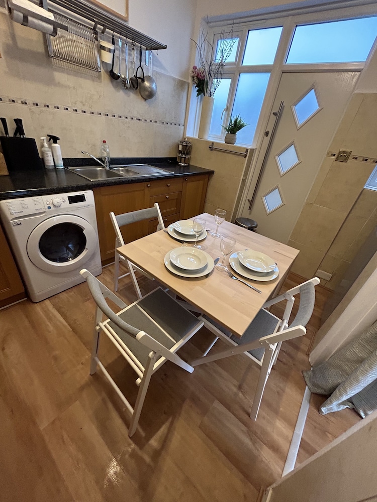 Wimbledon Holiday Lets 29/50