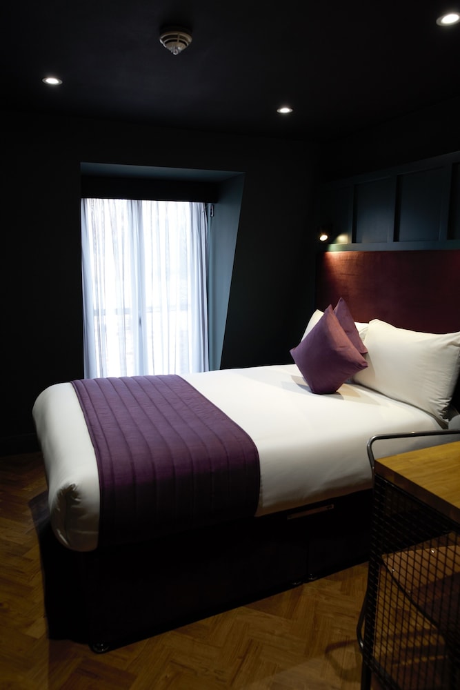 Duke Street Boutique Hotel 16/30