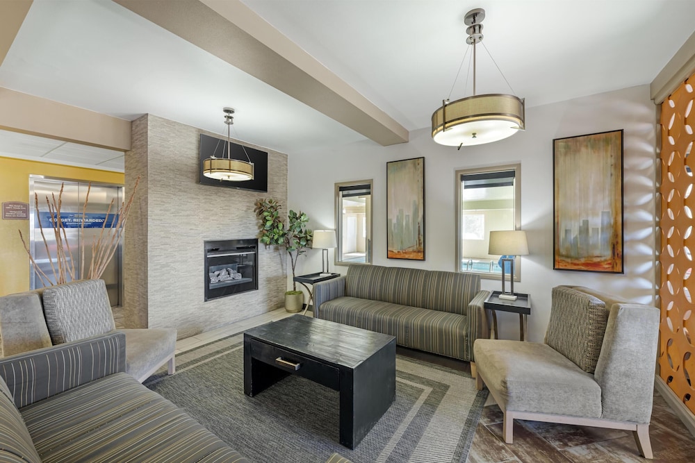 Best Western Plus The Four Corners Inn 49/69