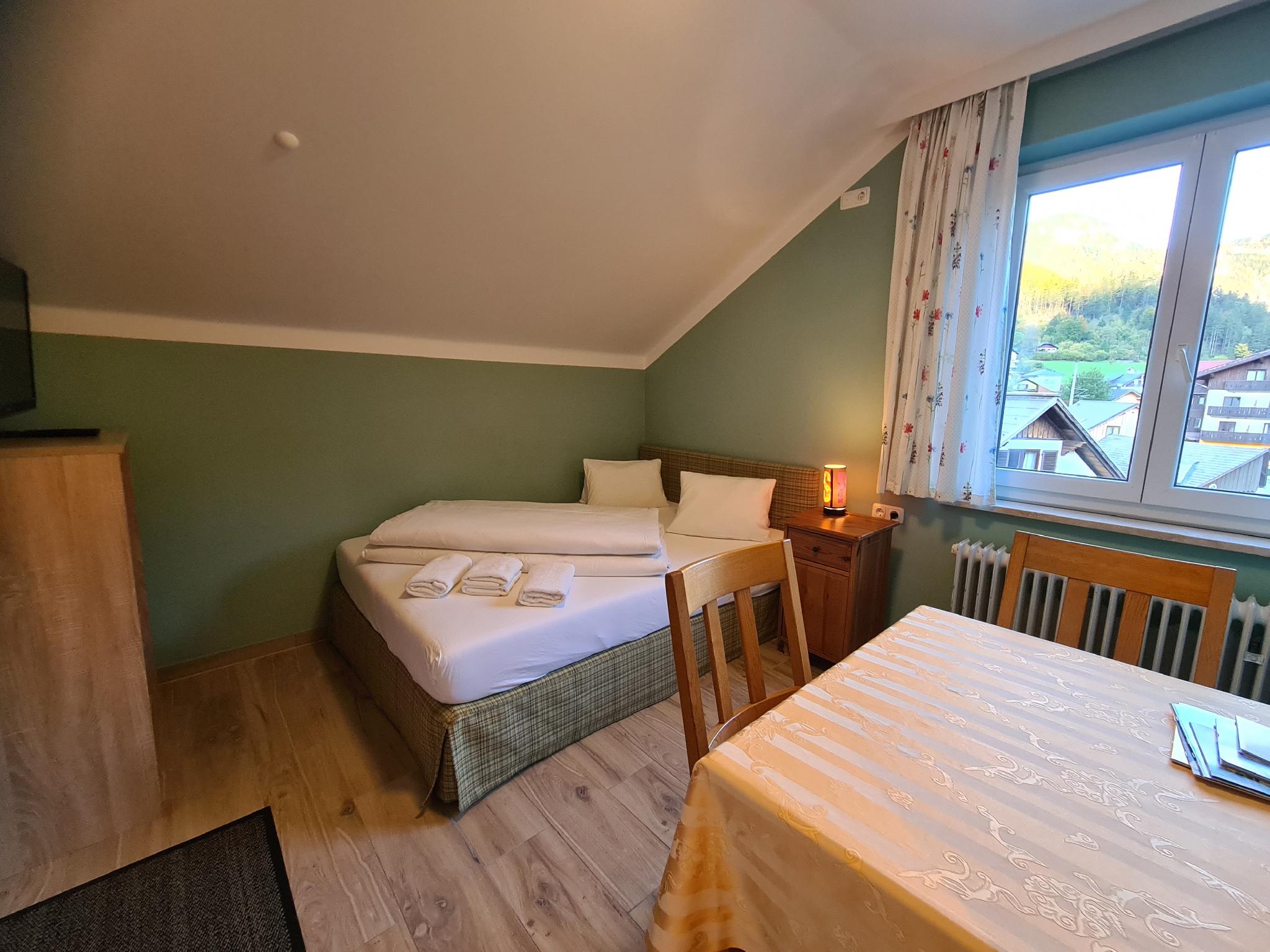Semi Room, Semi Double Bed, Small