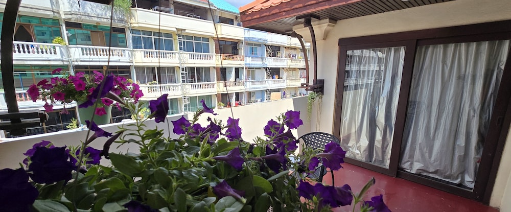 Nirvana Boutique Suites 7/50
